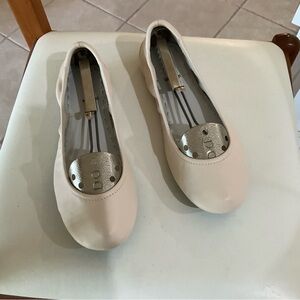 Tieks Women's Cream and Teal Flats